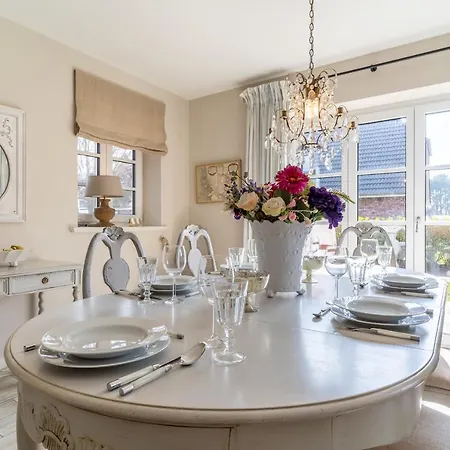 Reetdachhaus Suutje Reetdachhaus Suutje Tatil Evi *